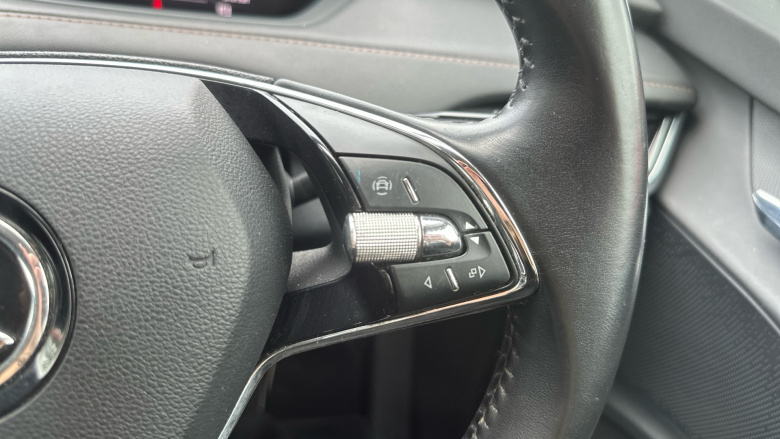 Skoda Enyaq 132kW 60 ecoSuite 62kWh 5dr Auto [120kW] Electric Estate